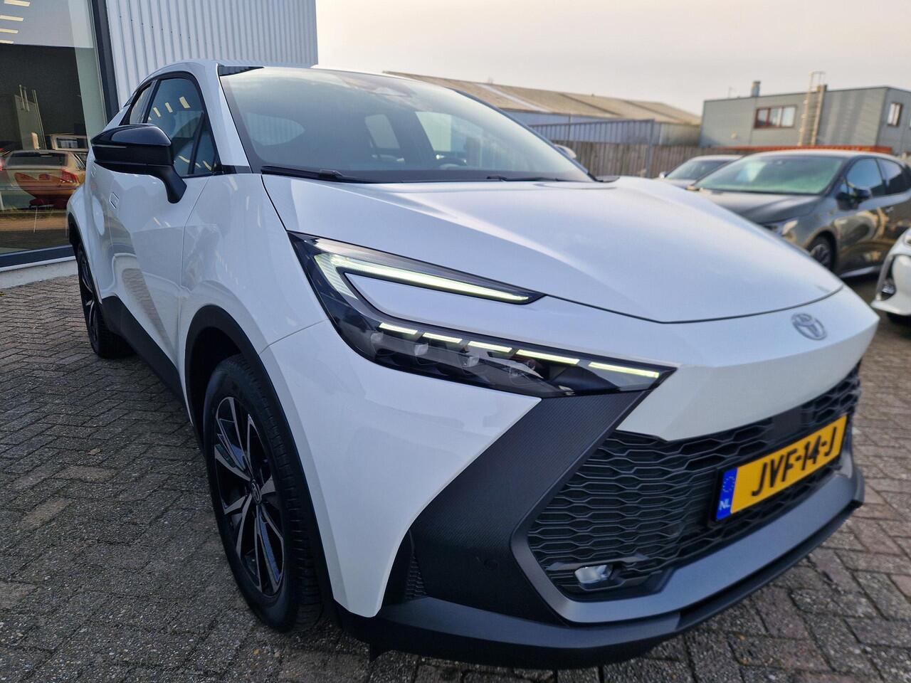 Toyota C-HR 2.0 Plug-in Hybrid 220 Dynamic