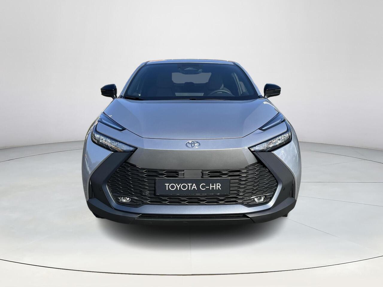 Toyota C-HR 2.0 Plug-in Hybrid 220 Dynamic | Shimmering silver metallic | Nieuw uit voorraad leverbaar |