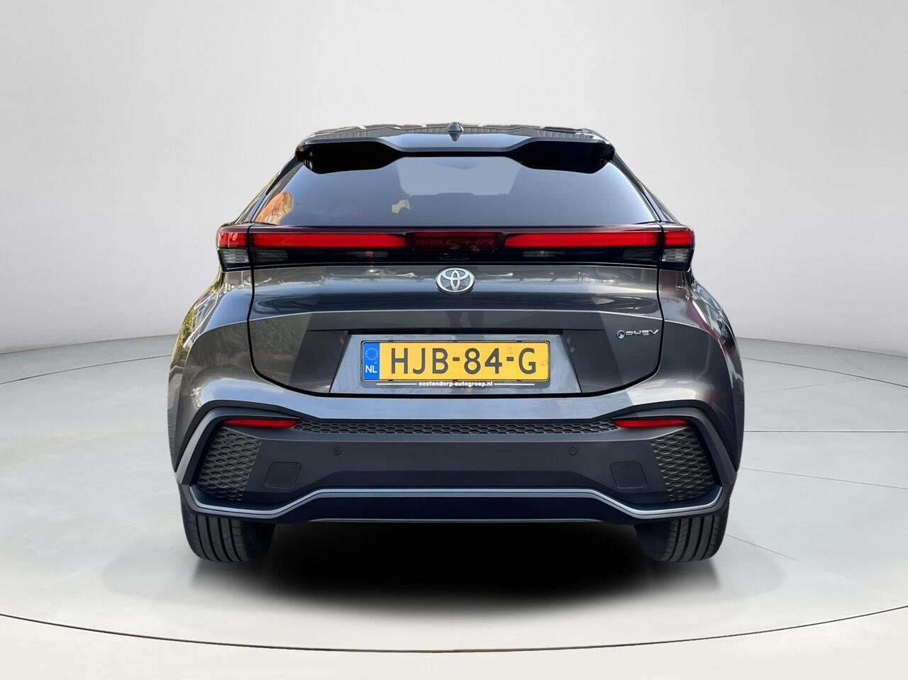 Toyota C-HR 2.0 Plug-in Hybrid 220 Dynamic | Stoel- + stuurverwarming | Carplay | Dode hoek waarschuwing |