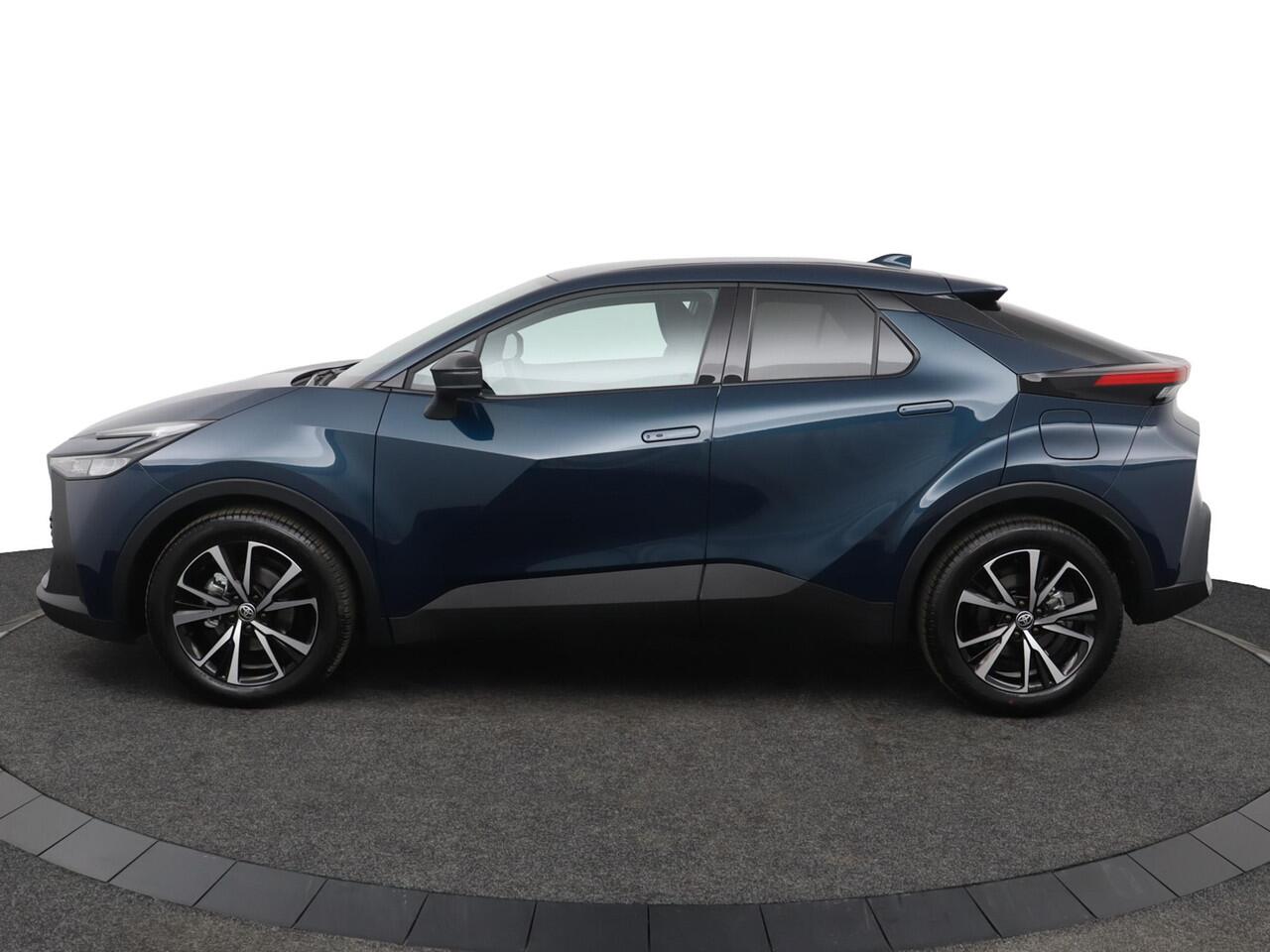 Toyota C-HR 1.8 Hybrid 140 Dynamic | Nieuw uit voorraad leverbaar! |