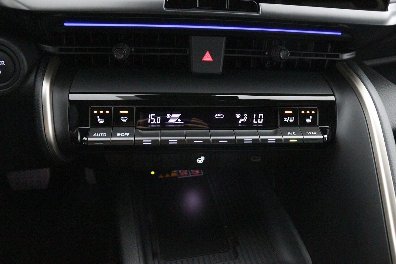 Toyota C-HR 2.0 Plug-in Hybrid 220 Executive | Nieuw uit voorraad leverbaar! |