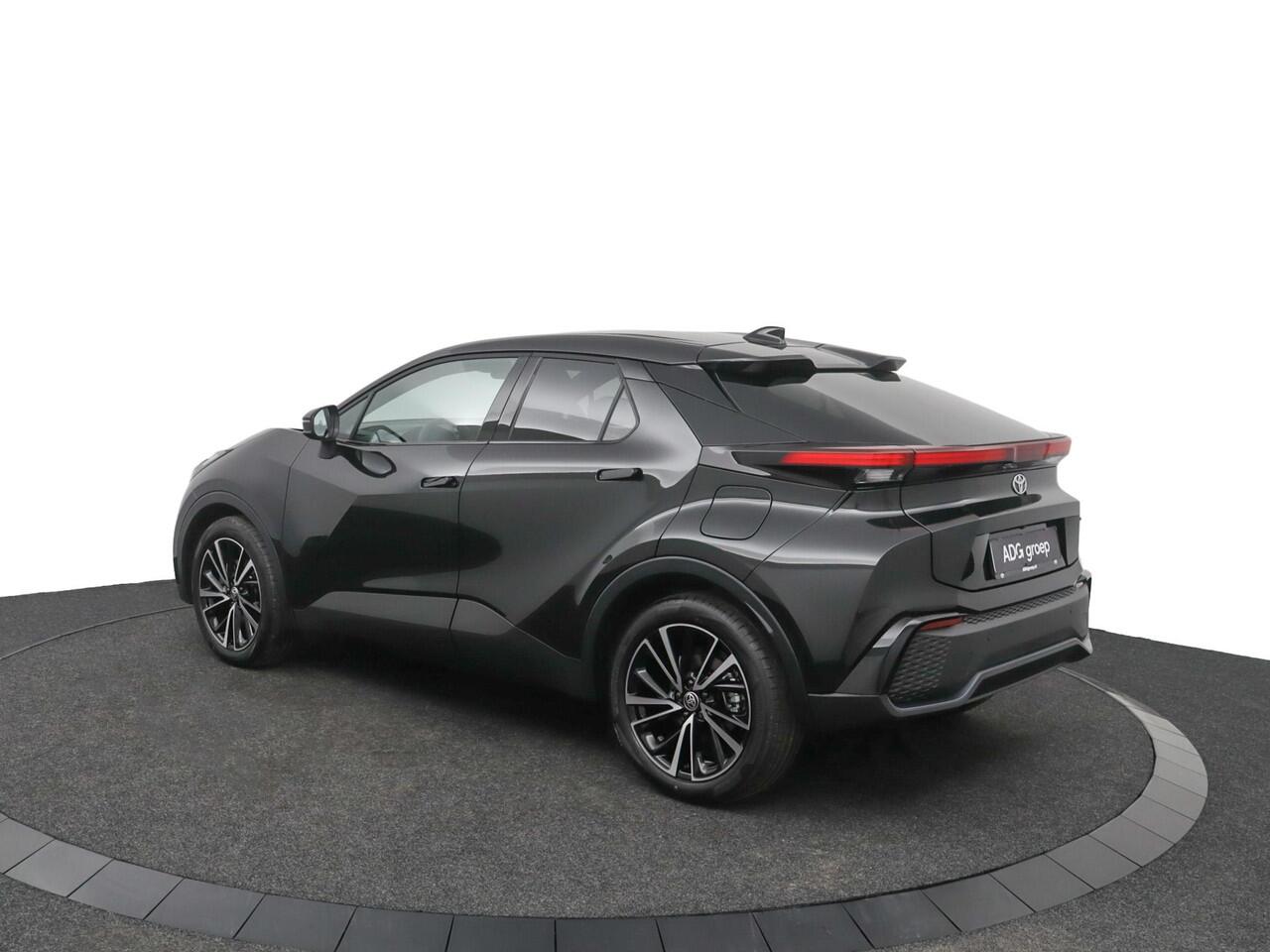 Toyota C-HR 2.0 Plug-in Hybrid 220 Executive | Nieuw uit voorraad leverbaar! |