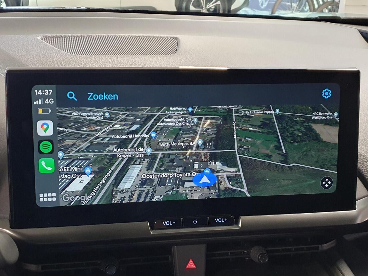 Toyota C-HR 2.0 Plug-in Hybrid 220 Executive **NIEUWE AUTO**