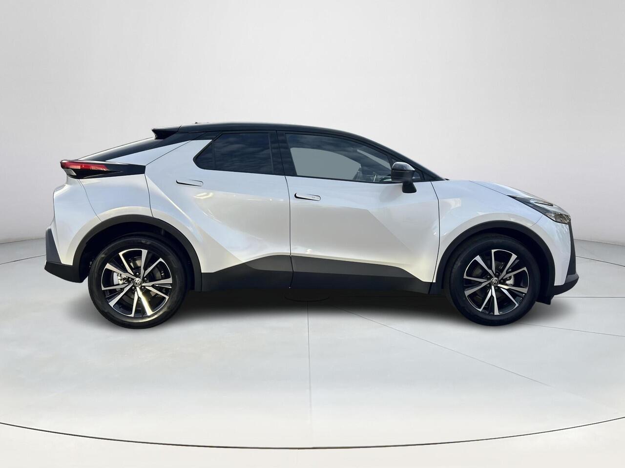 Toyota C-HR 1.8 Hybrid 140 Dynamic | Nieuwe auto | Direct uit voorraad leverbaar |