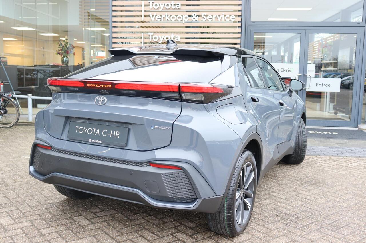 Toyota C-HR 2.0 Plug-in Hybrid 220 Dynamic , Nieuw en direct leverbaar met ¤2.000 inruilvoordeel
