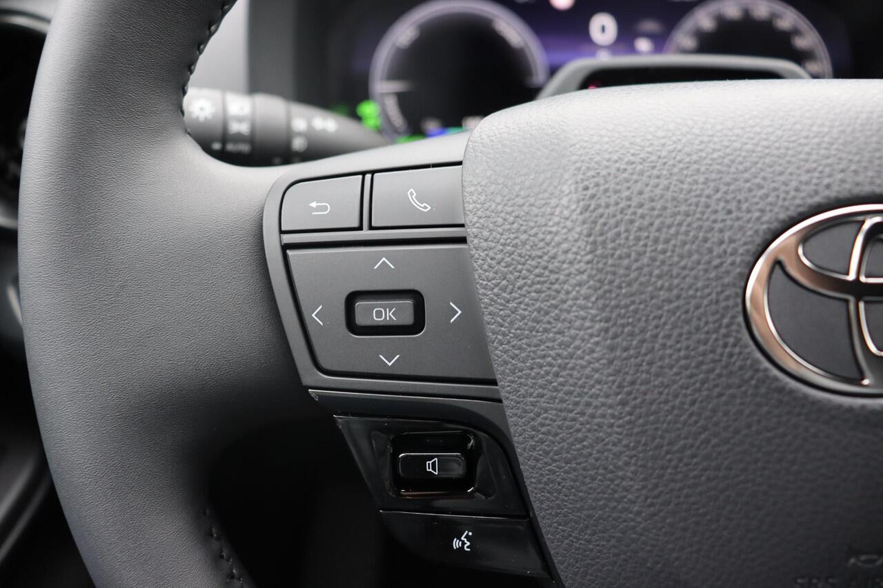 Toyota C-HR 2.0 Plug-in Hybrid 220 Dynamic , Nieuw en direct leverbaar met ¤2.000 inruilvoordeel