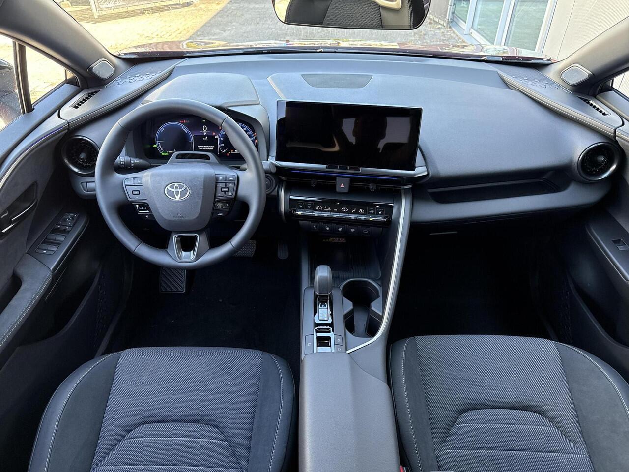 Toyota C-HR 1.8 Hybrid 140 Executive **PLUS PACK/ NIEUWE AUTO/ DIRECT LEVERBAAR**