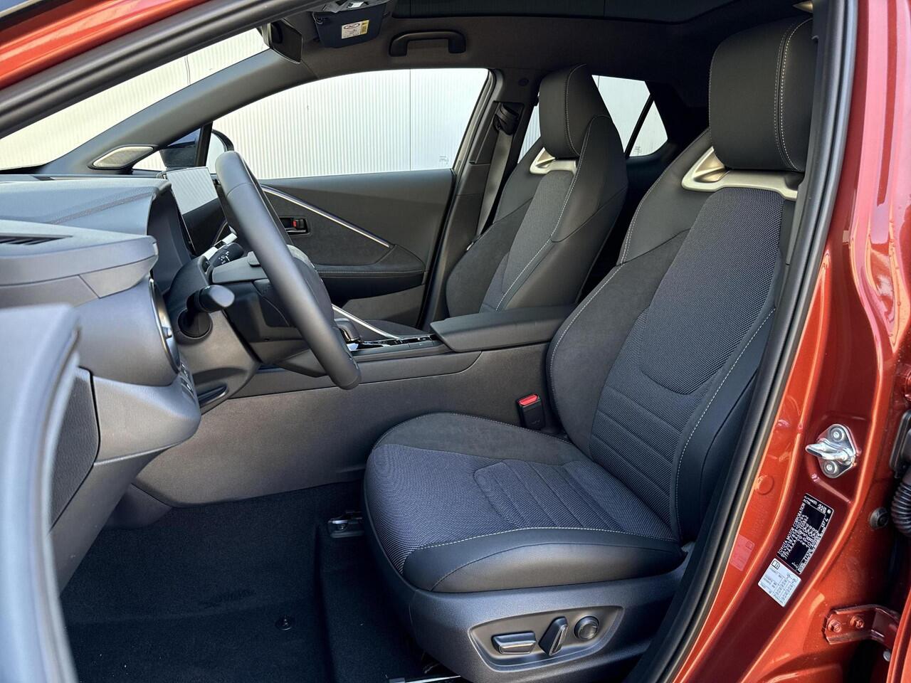 Toyota C-HR 1.8 Hybrid 140 Executive **PLUS PACK/ NIEUWE AUTO/ DIRECT LEVERBAAR**