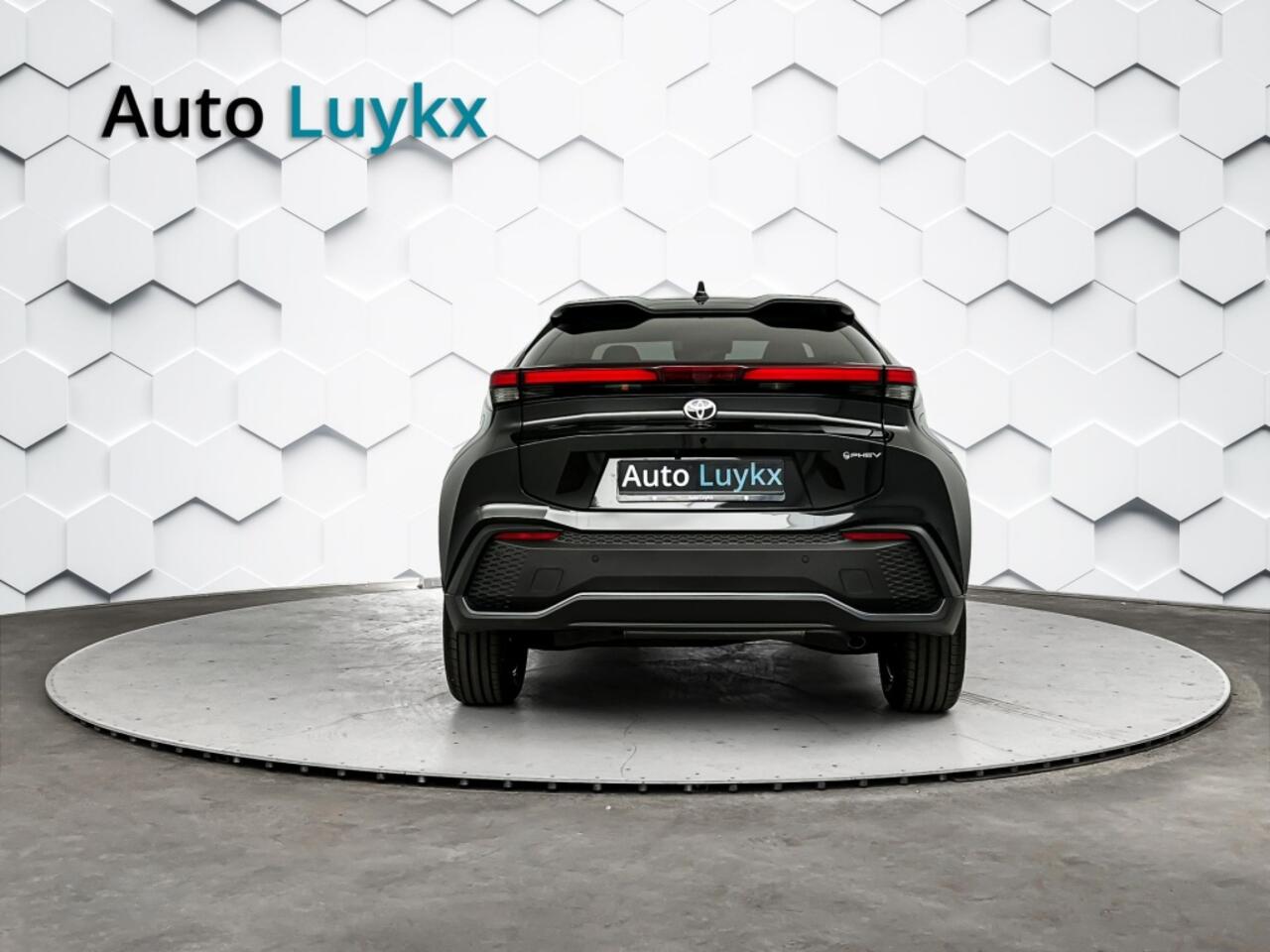 Toyota C-HR CH-R 2.0 PHEV First Edition | 223 PK | Navigatie | Elektrische Achterklep