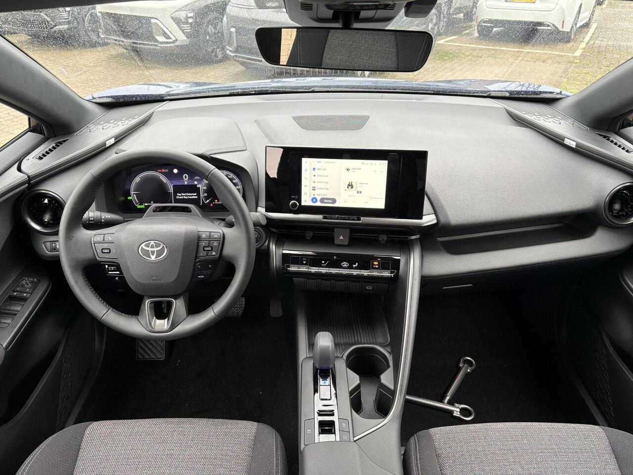 Toyota C-HR 1.8 Hybrid 140 Dynamic **DARK BLUE MICA/ NIEUWE AUTO/ DIRECT LEVERBAAR**