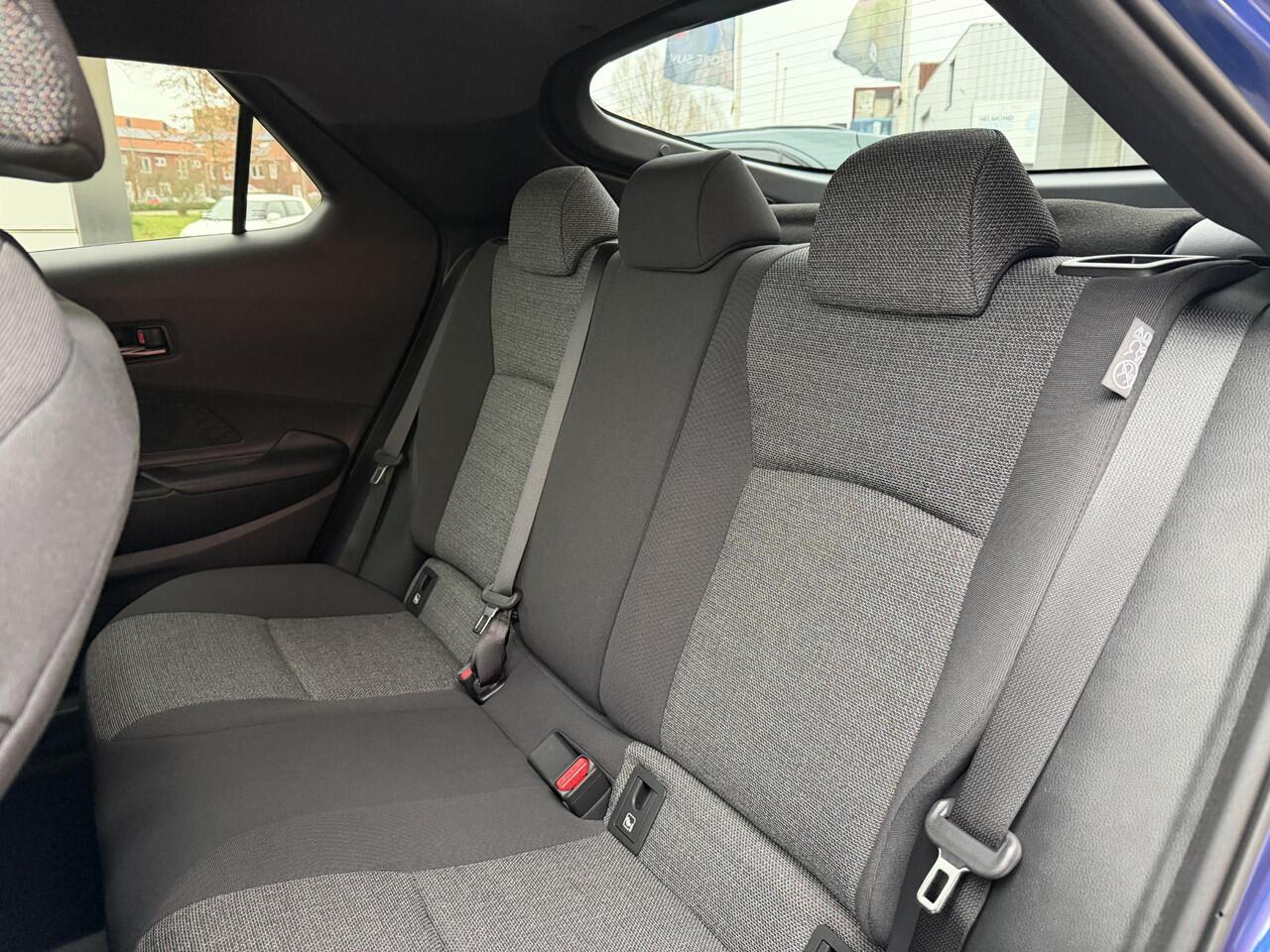 Toyota C-HR 2.0 Plug-in Hybrid 220 Dynamic