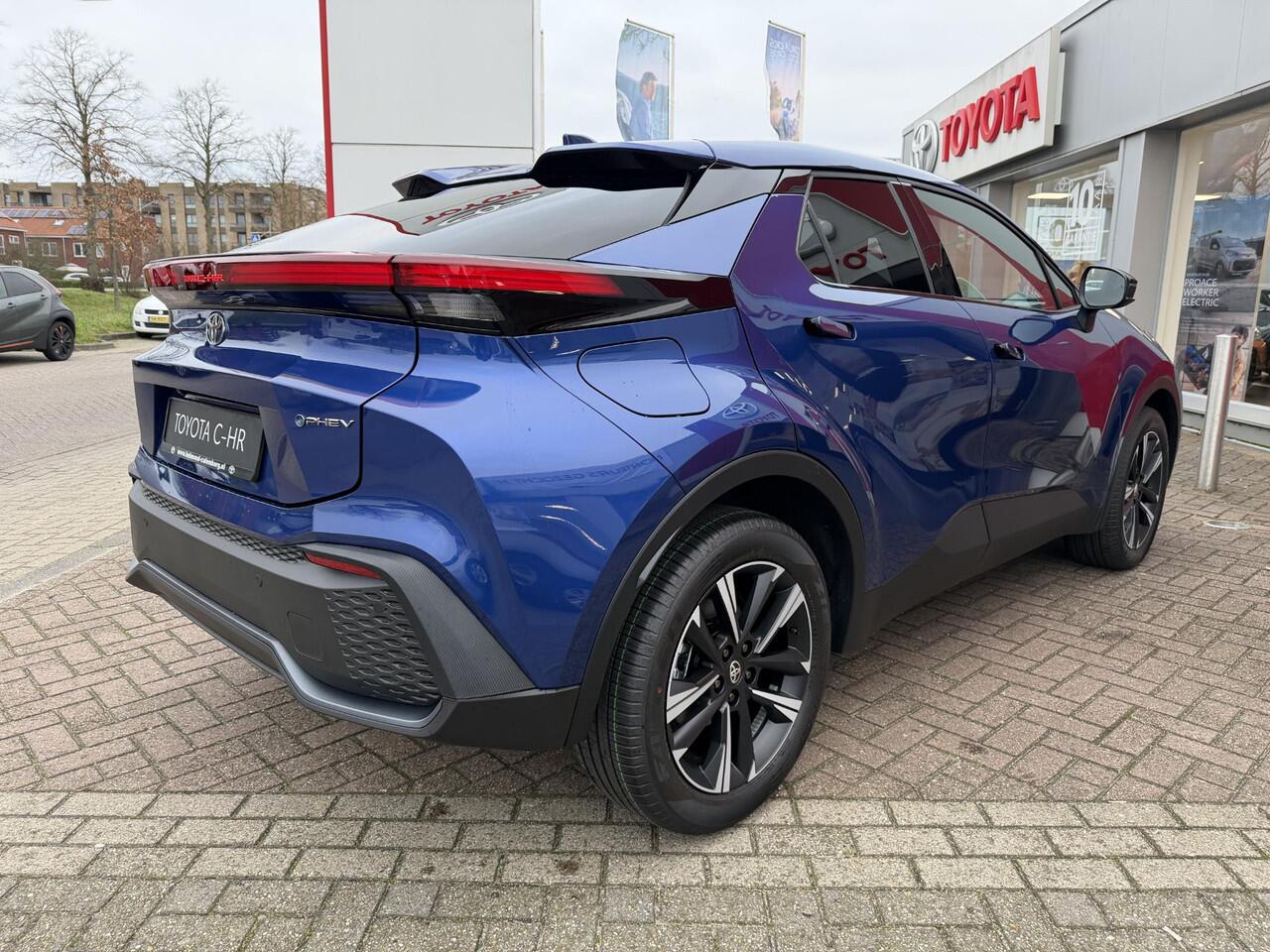 Toyota C-HR 2.0 Plug-in Hybrid 220 Dynamic