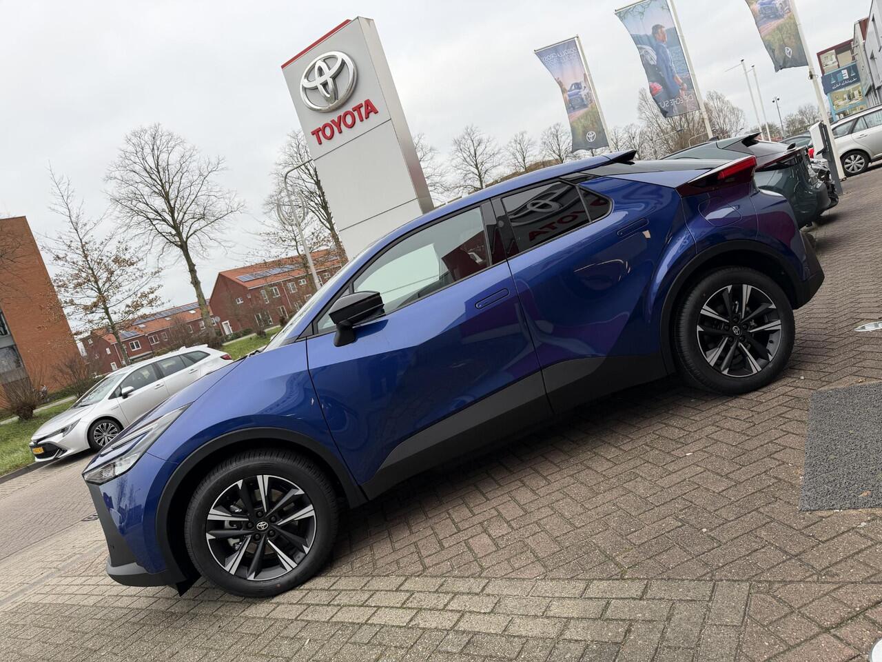 Toyota C-HR 2.0 Plug-in Hybrid 220 Dynamic