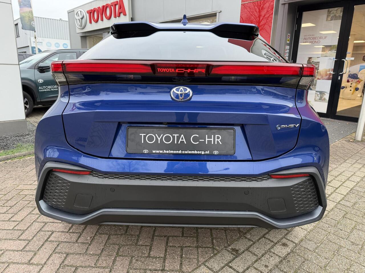 Toyota C-HR 2.0 Plug-in Hybrid 220 Dynamic