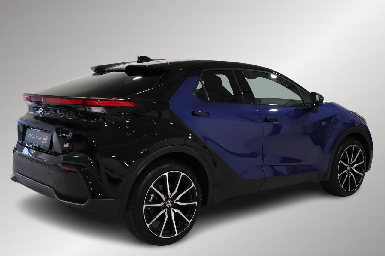 Toyota C-HR 2.0 Plug-in Hybrid 220 GR SPORT, Premium Pack, 2.000,- Inruilpremie, BSM, 360 Camera, JBL, Stuur & Stoel & Voorruit Verwarming, Pano!