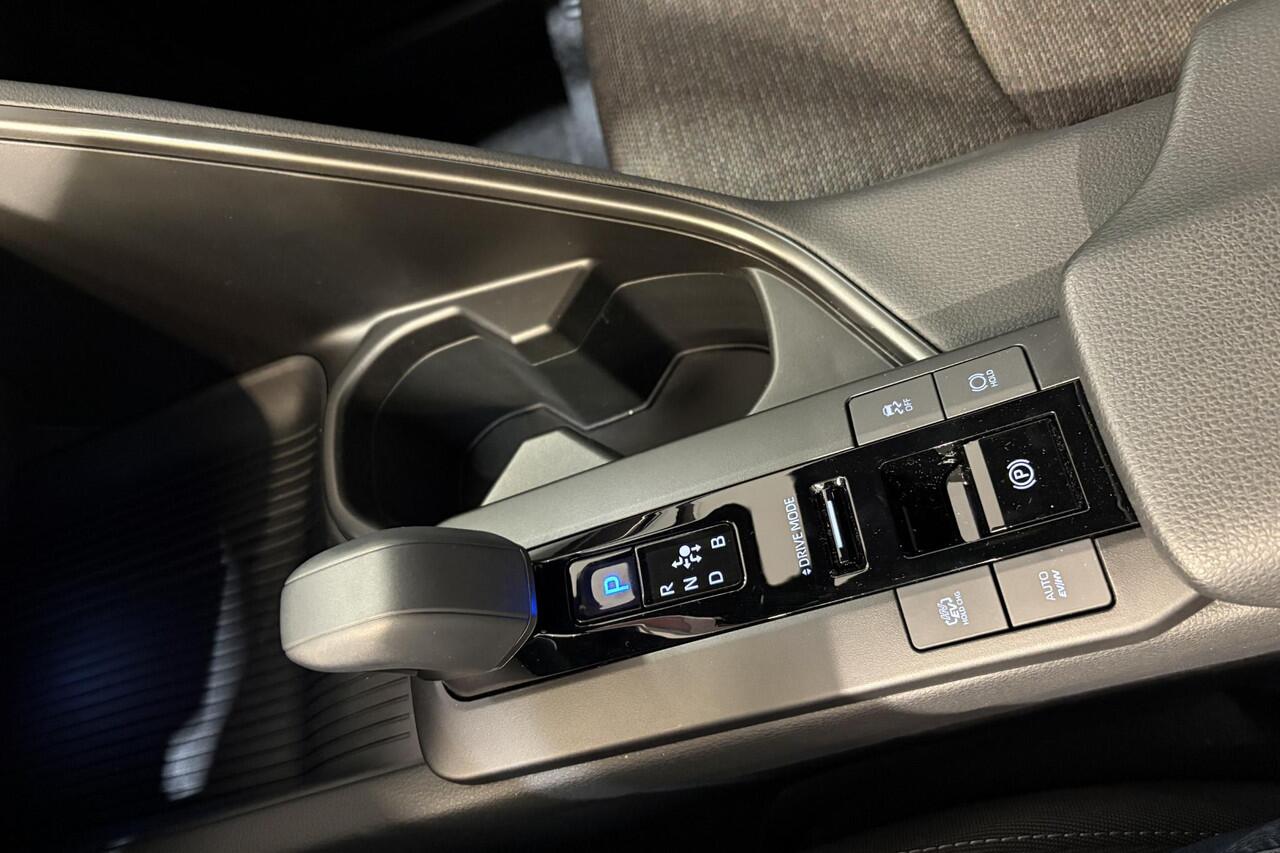 Toyota C-HR 2.0 Plug-in Hybrid 220 Dynamic, 2.000,- Inruilpremie, Bi-Tone, Apple Carplay / Android Auto, RCTA, BSM, Sensoren!