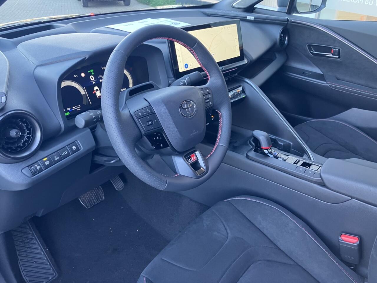 Toyota C-HR 2.0 PHEV 220 Black Edition | JBL | Headup ( nieuw uit voorraad)