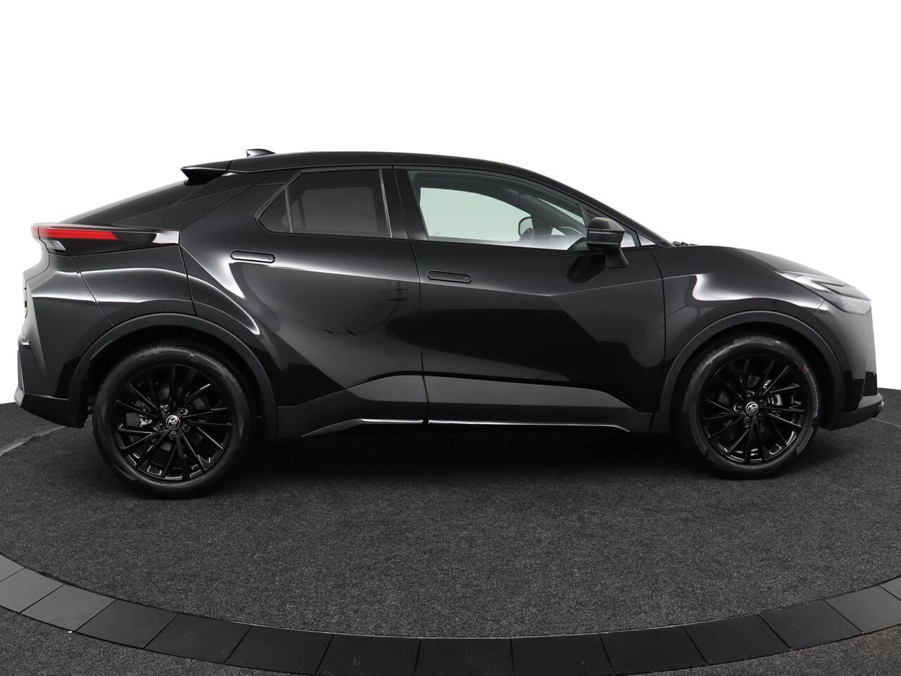 Toyota C-HR 1.8 Hybrid 140 Black Edition | GR Sport | Nieuw uit voorraad leverbaar |