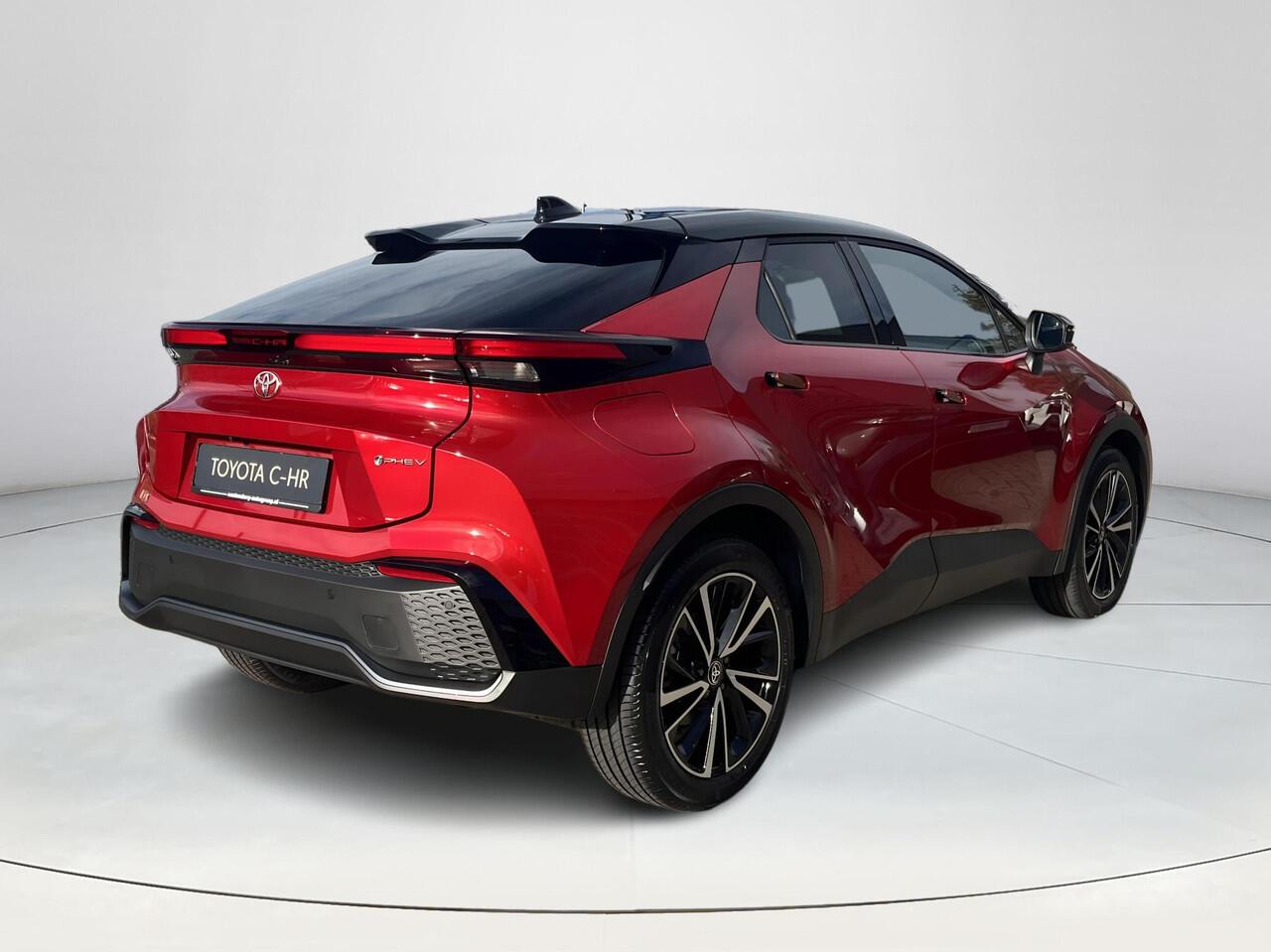 Toyota C-HR 2.0 Plug-in Hybrid 220 Executive | ¤ 2.500 extra inruilwaarde |