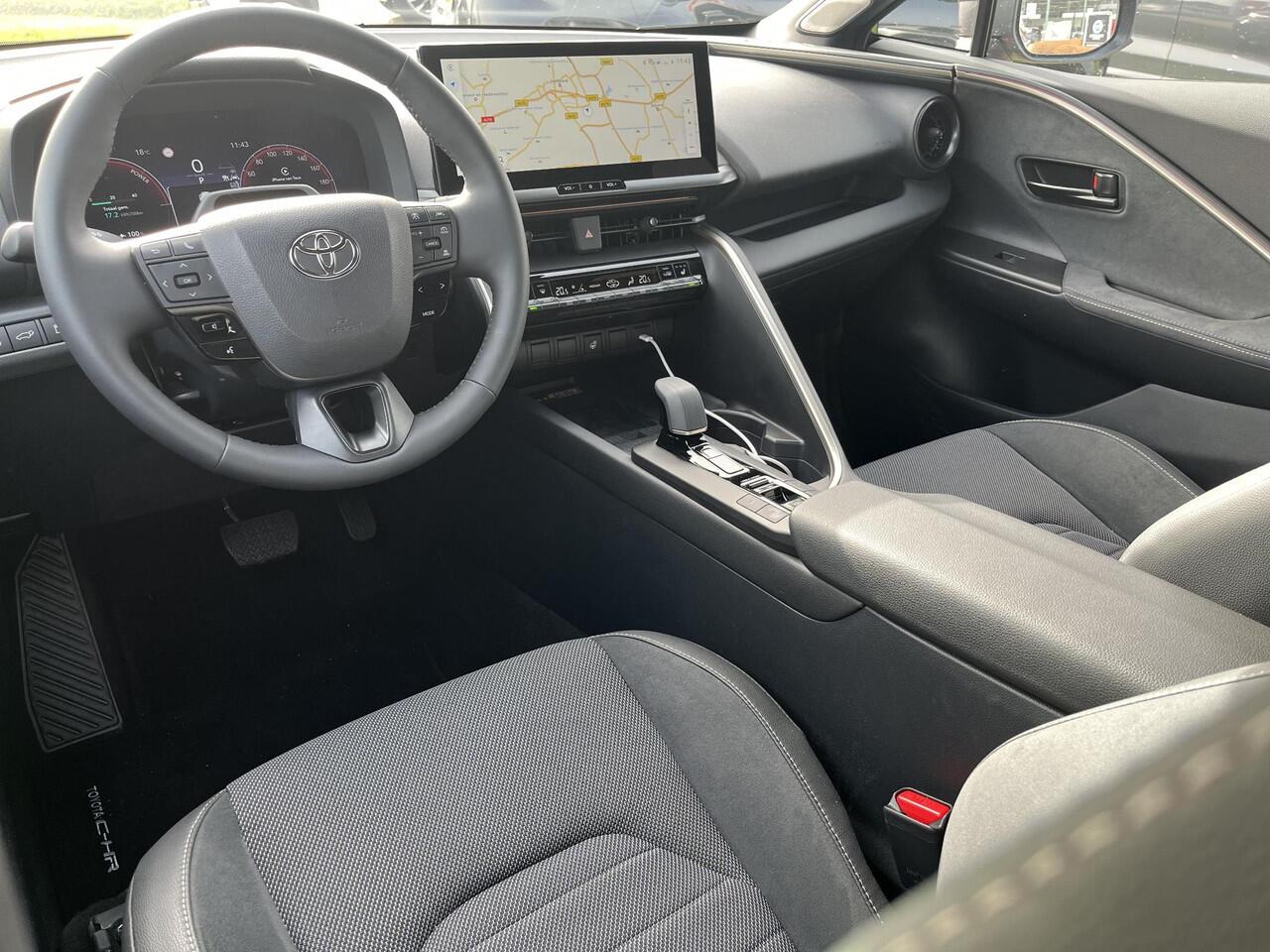Toyota C-HR 2.0 Plug-in Hybrid 220 Executive | All-in prijs | Apple/Android | Stoel/Stuurverwarming | Camera |