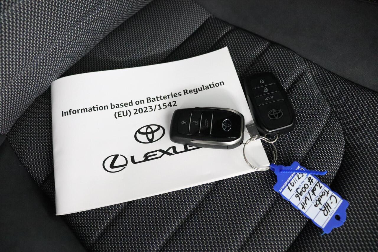 Toyota C-HR 2.0 Plug-in Hybrid 220 Executive | Nieuw direct leverbaar | 10 jaar fabrieksgarantie |