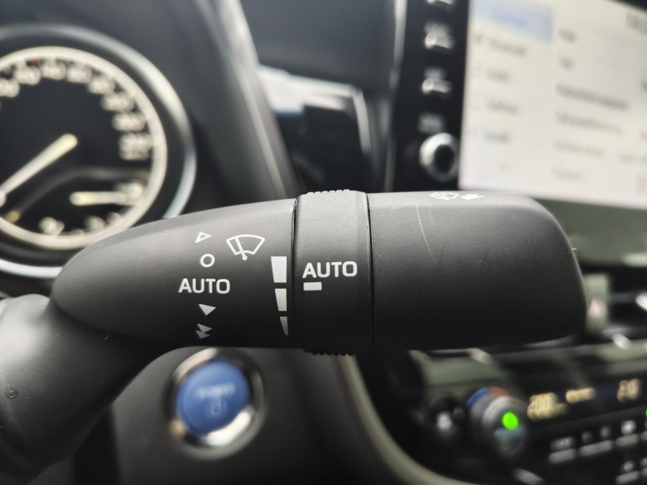 Toyota CAMRY 2.5 Hybrid Executive | Leder | Sensoren v/a | Navi | Stoelverwar