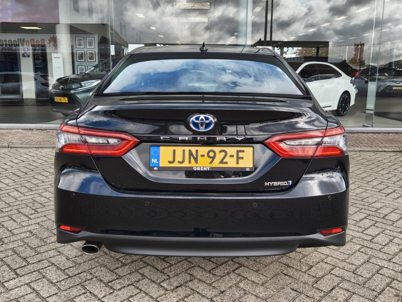 Toyota CAMRY 2.5 Hybrid Executive | Leder | Sensoren v/a | Navi | Stoelverwar
