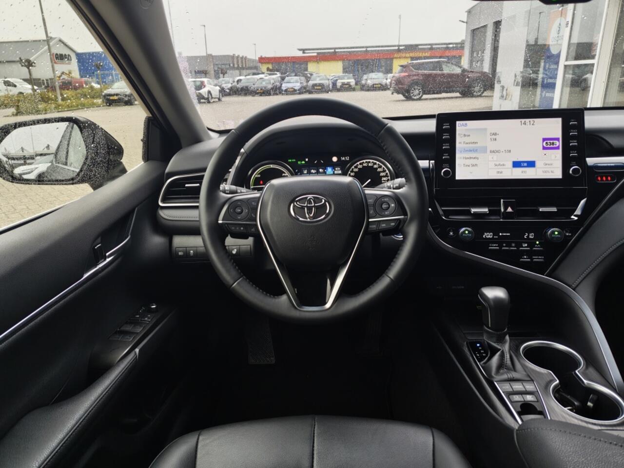 Toyota CAMRY 2.5 Hybrid Executive | Leder | Sensoren v/a | Navi | Stoelverwar