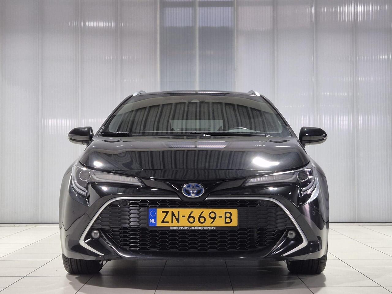 Toyota COROLLA Touring Sports 2.0 Hybrid Executive | Lichtmetalen velgen | Luxe bekleding | Dealer onderhouden |
