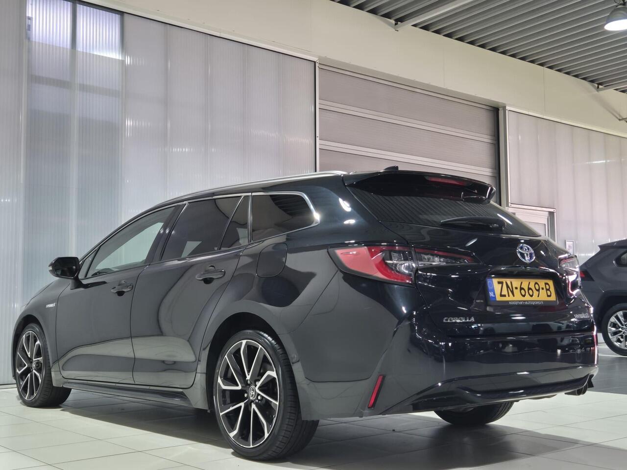 Toyota COROLLA Touring Sports 2.0 Hybrid Executive | Lichtmetalen velgen | Luxe bekleding | Dealer onderhouden |