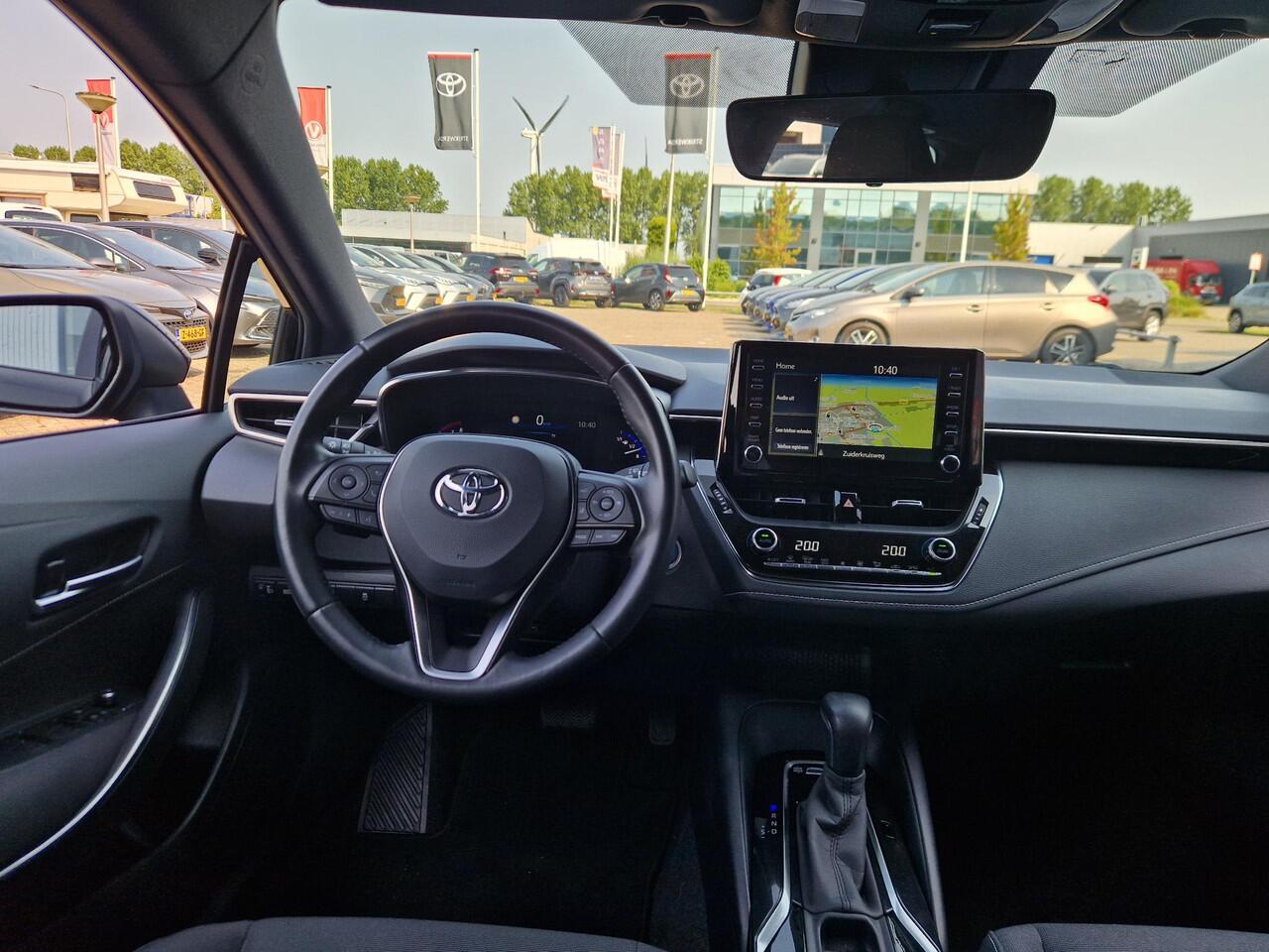 Toyota COROLLA Touring Sports 2.0 Hybrid Dynamic 180 pk