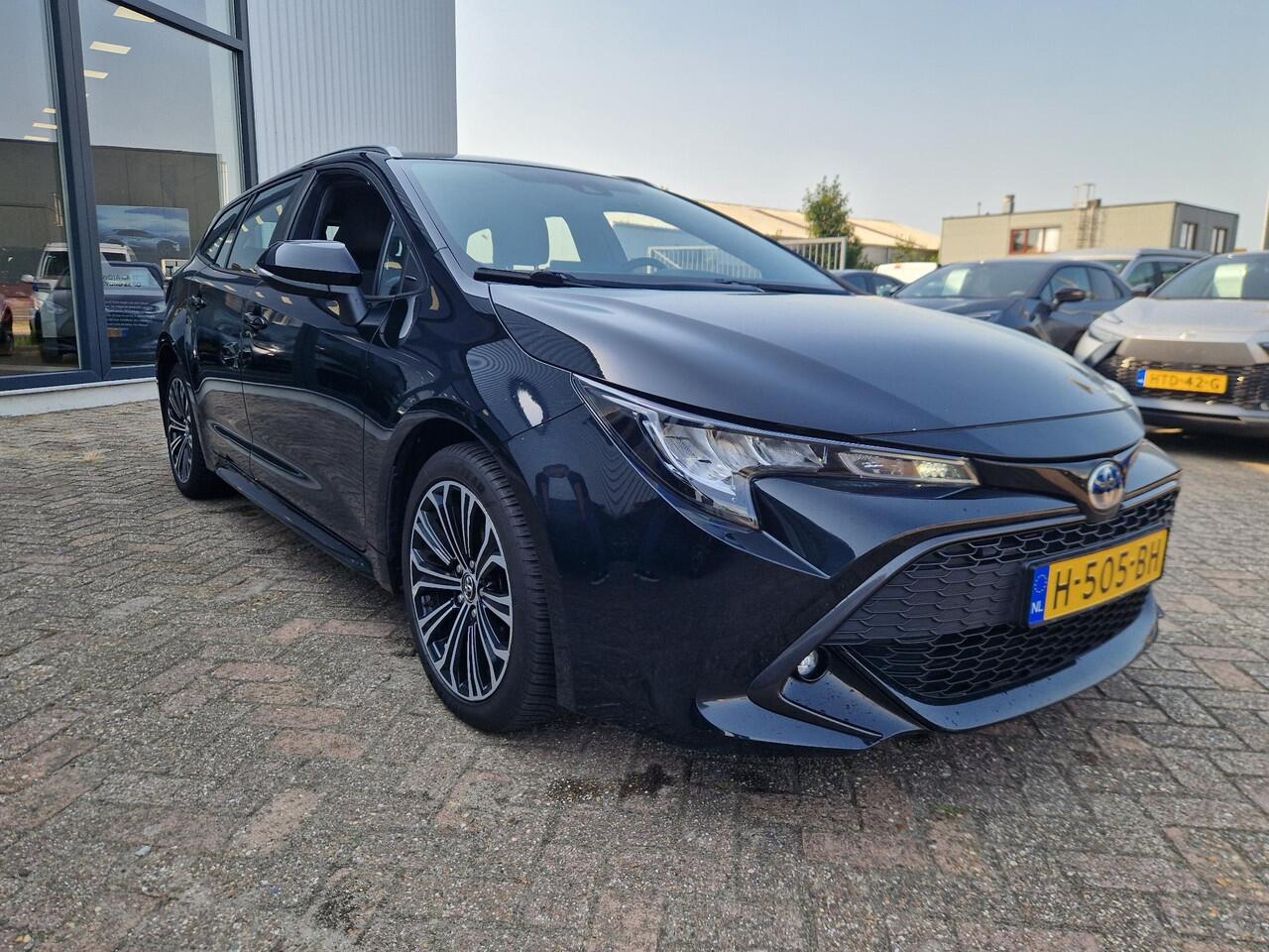 Toyota COROLLA Touring Sports 2.0 Hybrid Dynamic 180 pk
