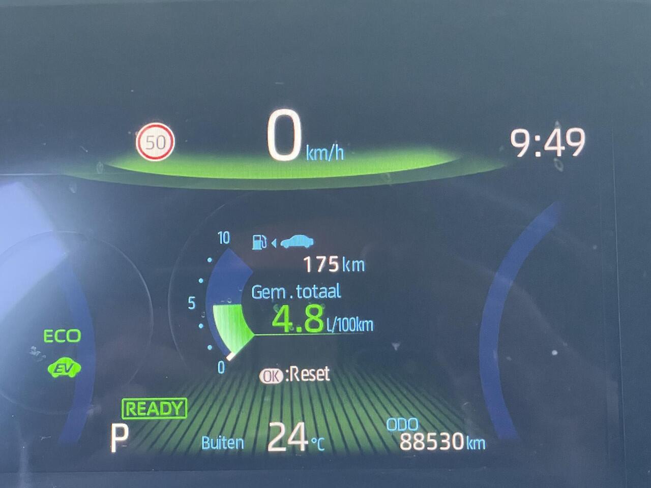 Toyota COROLLA 1.8 Hybrid Style Bearlock