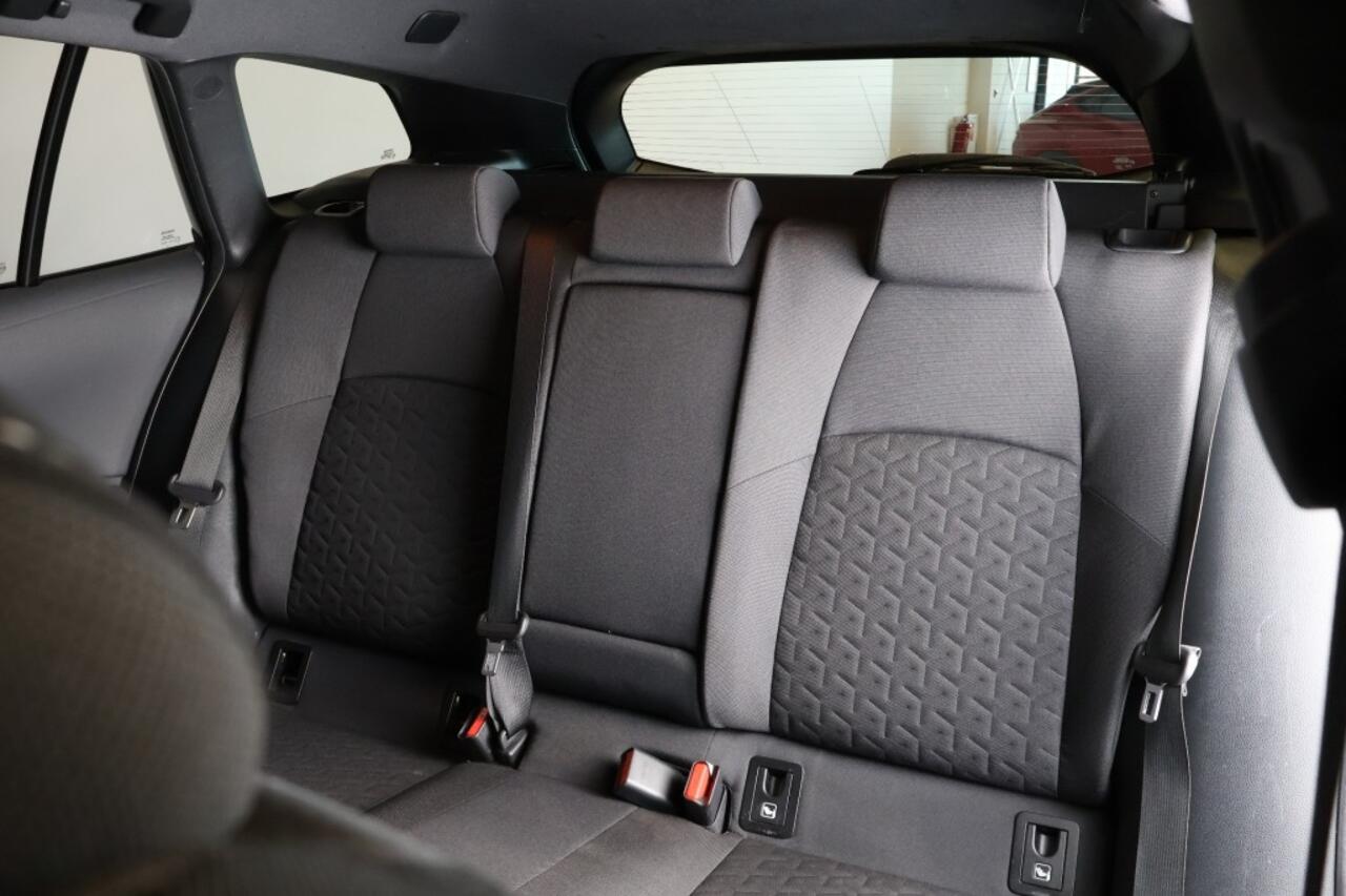 Toyota COROLLA 1.8 Hybrid Dynamic - Apple CarPlay - Achteruitrijcamera - Trekhaak