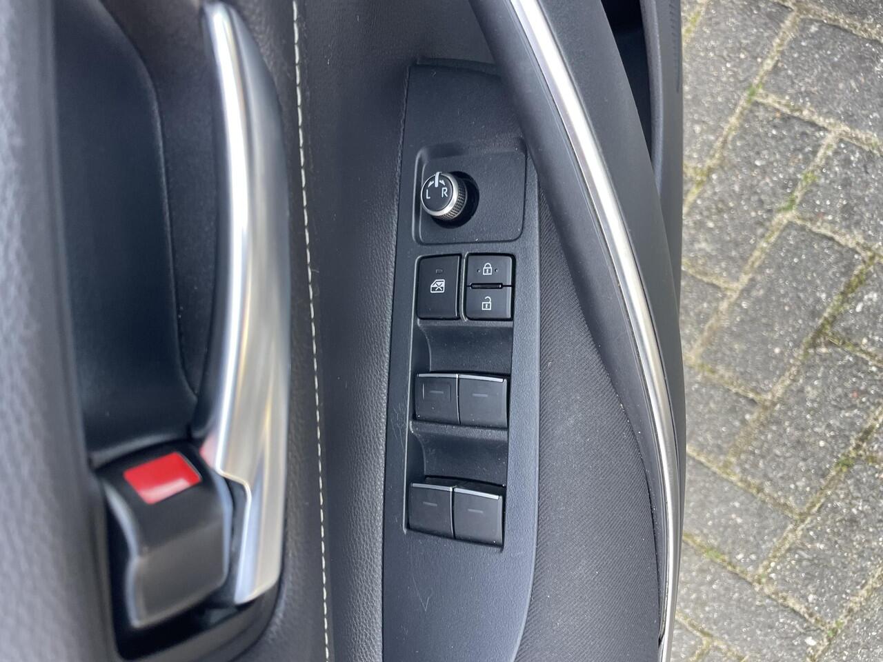 Toyota COROLLA 1.8 Hybrid Active | trekhaak | Org NL en Dealeronderhouden |