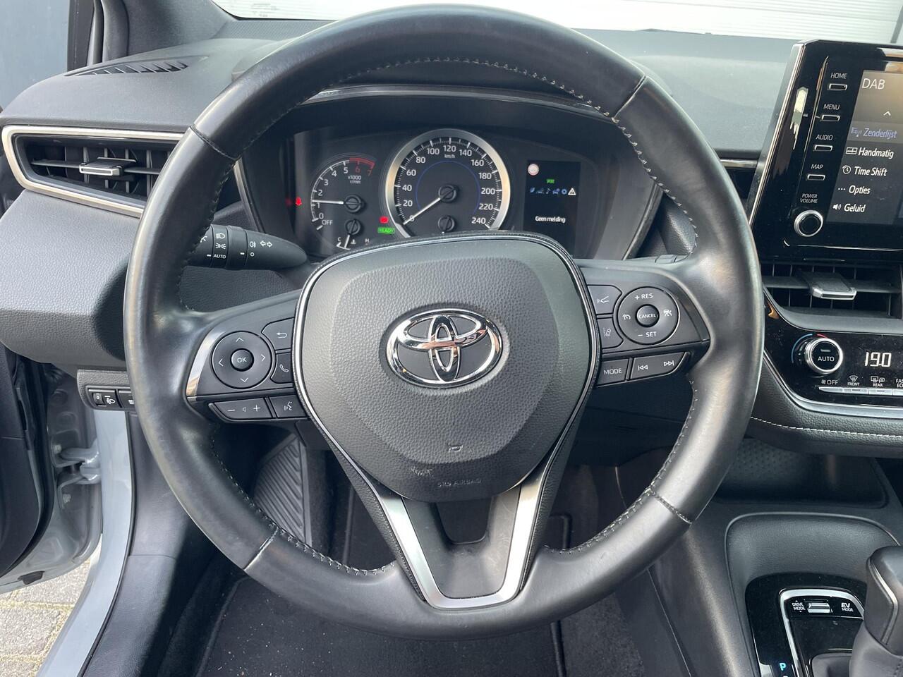 Toyota COROLLA 1.8 Hybrid Active | trekhaak | Org NL en Dealeronderhouden |