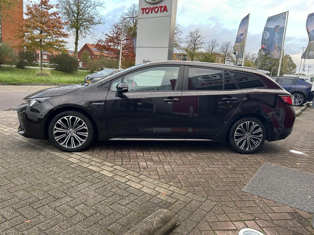 Toyota COROLLA Touring Sports 1.8 Hybrid First Edition