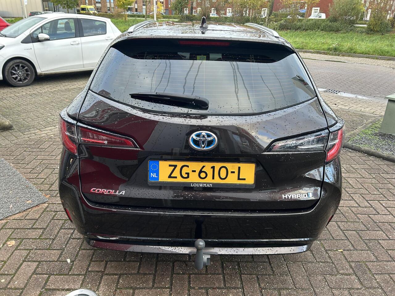 Toyota COROLLA Touring Sports 1.8 Hybrid First Edition