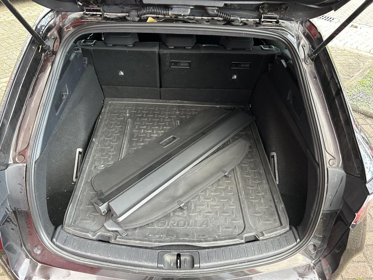 Toyota COROLLA Touring Sports 1.8 Hybrid First Edition