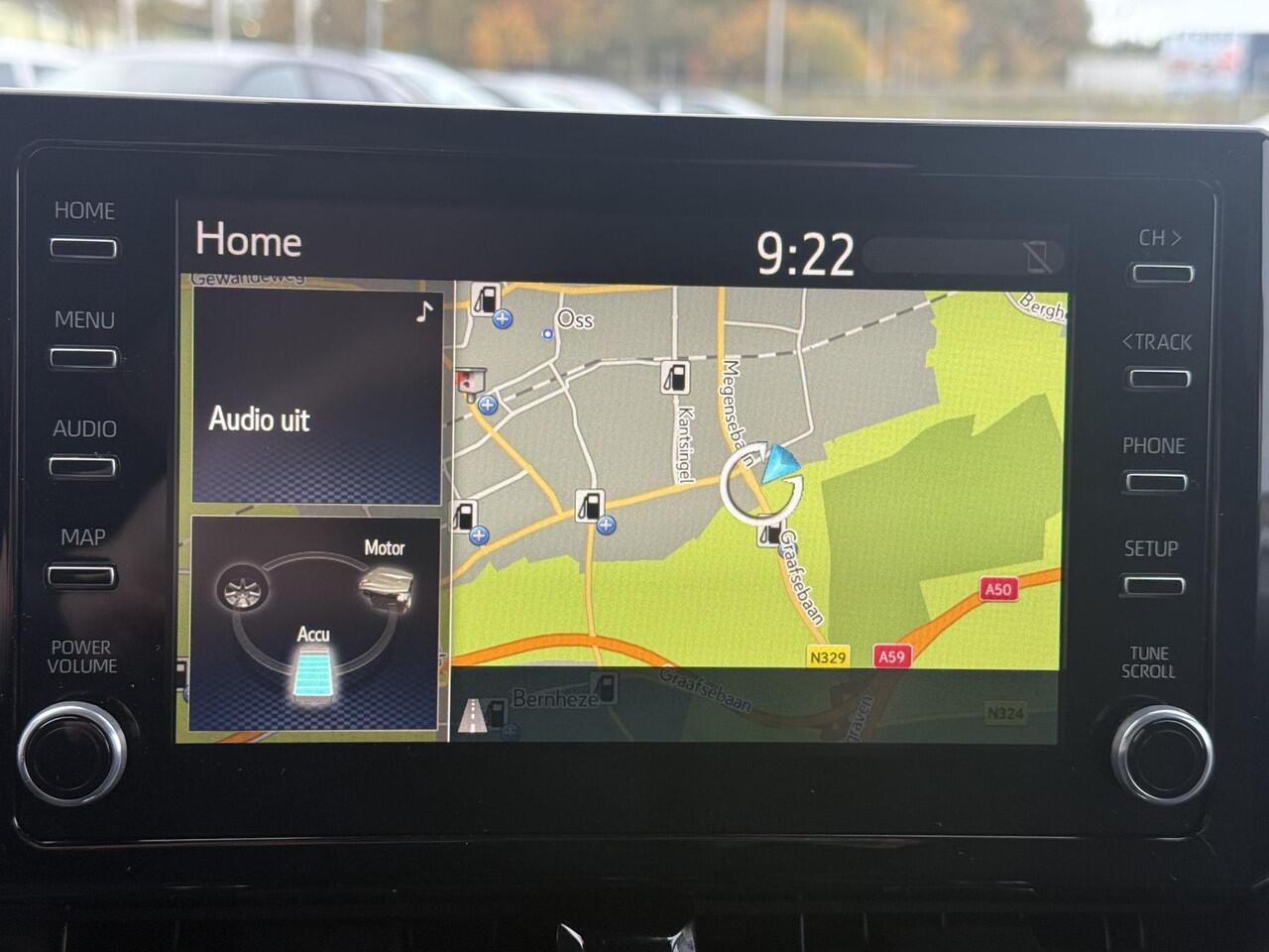 Toyota COROLLA 1.8 Hybrid Executive **NAVIGATIE/ PARKEERSENSOREN/ KEYLESS/ 36 MAANDEN GARANTIE**