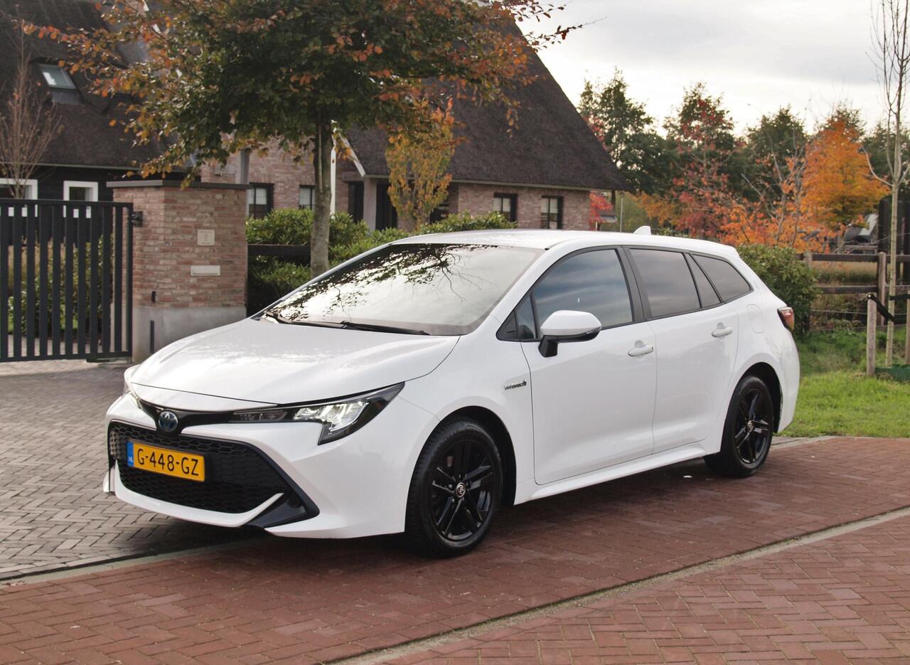 Toyota COROLLA Touring Sports 1.8 Hybrid | Camera | Apple Carplay | Cruise Control | Navi |