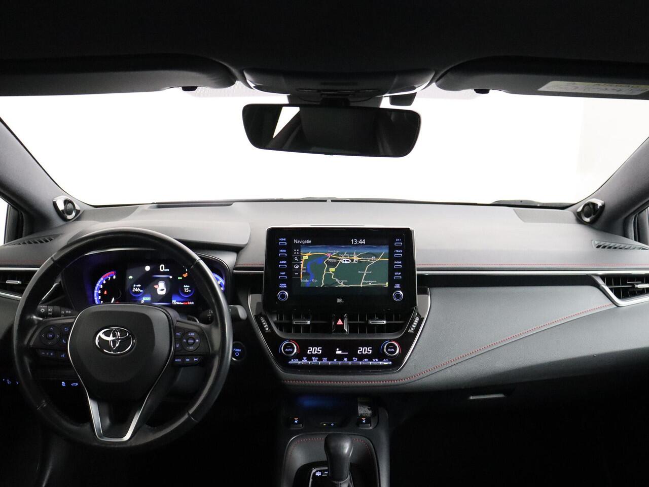 Toyota COROLLA Touring Sports 2.0 Hybrid Executive JBL | Trekhaak | Camera | Navigatie!