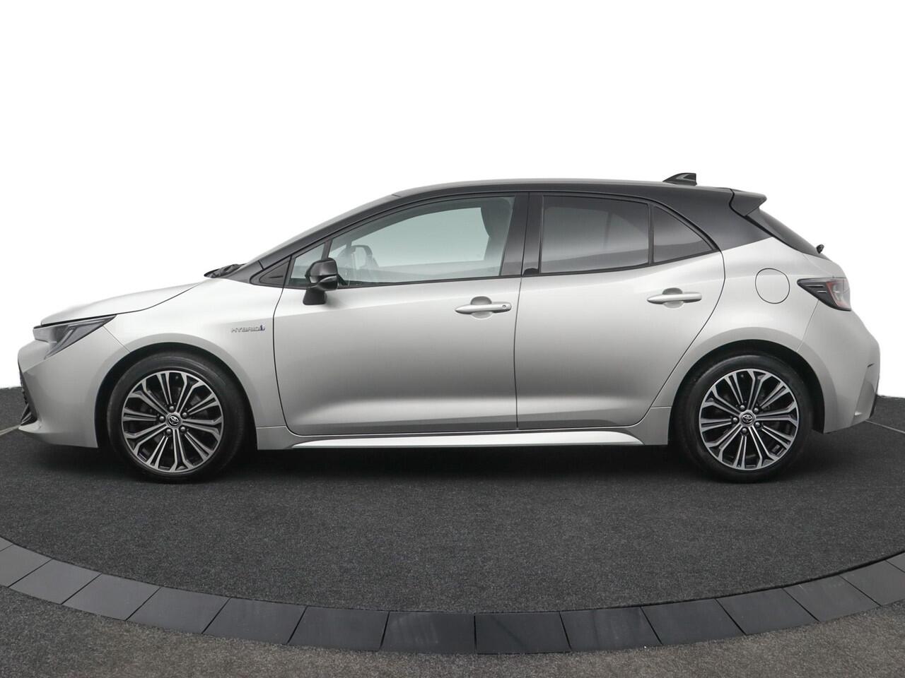 Toyota COROLLA 2.0 Hybrid Bi-tone | Cruise control | Apple carplay android auto | Keyless |