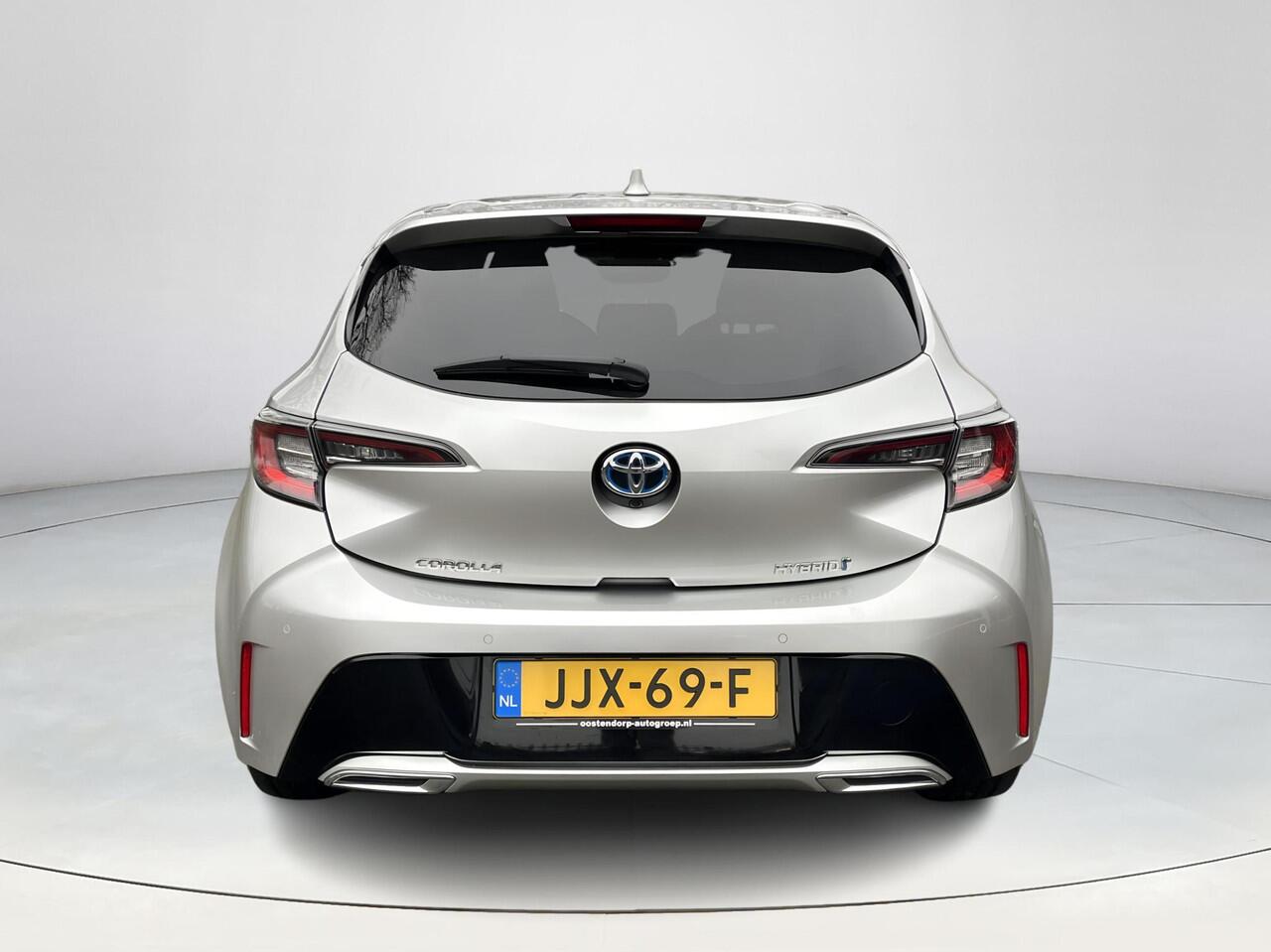 Toyota COROLLA 2.0 Hybrid Dynamic | Navigatie | Parkeersensoren | Stoelverwarming | Carplay |