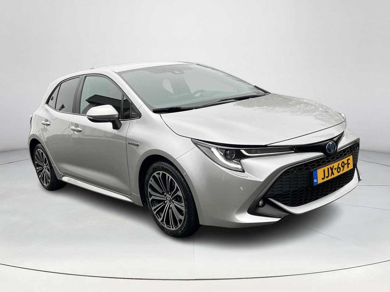 Toyota COROLLA 2.0 Hybrid Dynamic | Navigatie | Parkeersensoren | Stoelverwarming | Carplay |