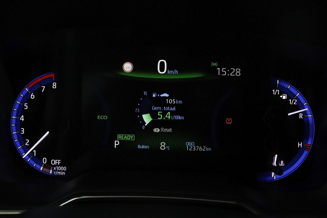 Toyota COROLLA Touring Sports 2.0 Hybrid First Edition | Adaptive Cruise Control | Navigatie | Apple Carplay | Android Auto | Stoelverwarming | Open dak |