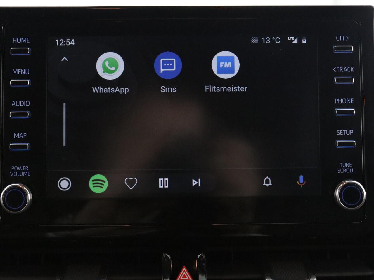 Toyota COROLLA Touring Sports 2.0 Hybrid First Edition | Navigatie | Apple Carplay & AndroidAUTO | 1e eigenaar | Camera |