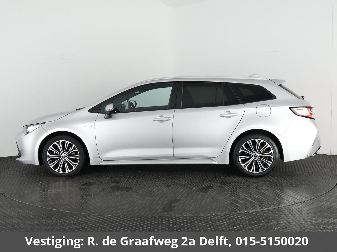 Toyota COROLLA Touring Sports 2.0 Hybrid First Edition | Navigatie | Apple Carplay & AndroidAUTO | 1e eigenaar | Camera |
