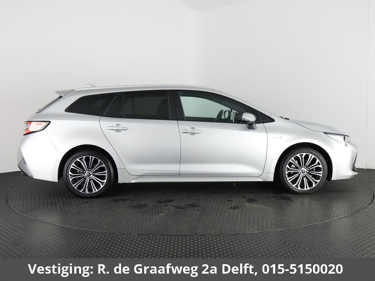 Toyota COROLLA Touring Sports 2.0 Hybrid First Edition | Navigatie | Apple Carplay & AndroidAUTO | 1e eigenaar | Camera |