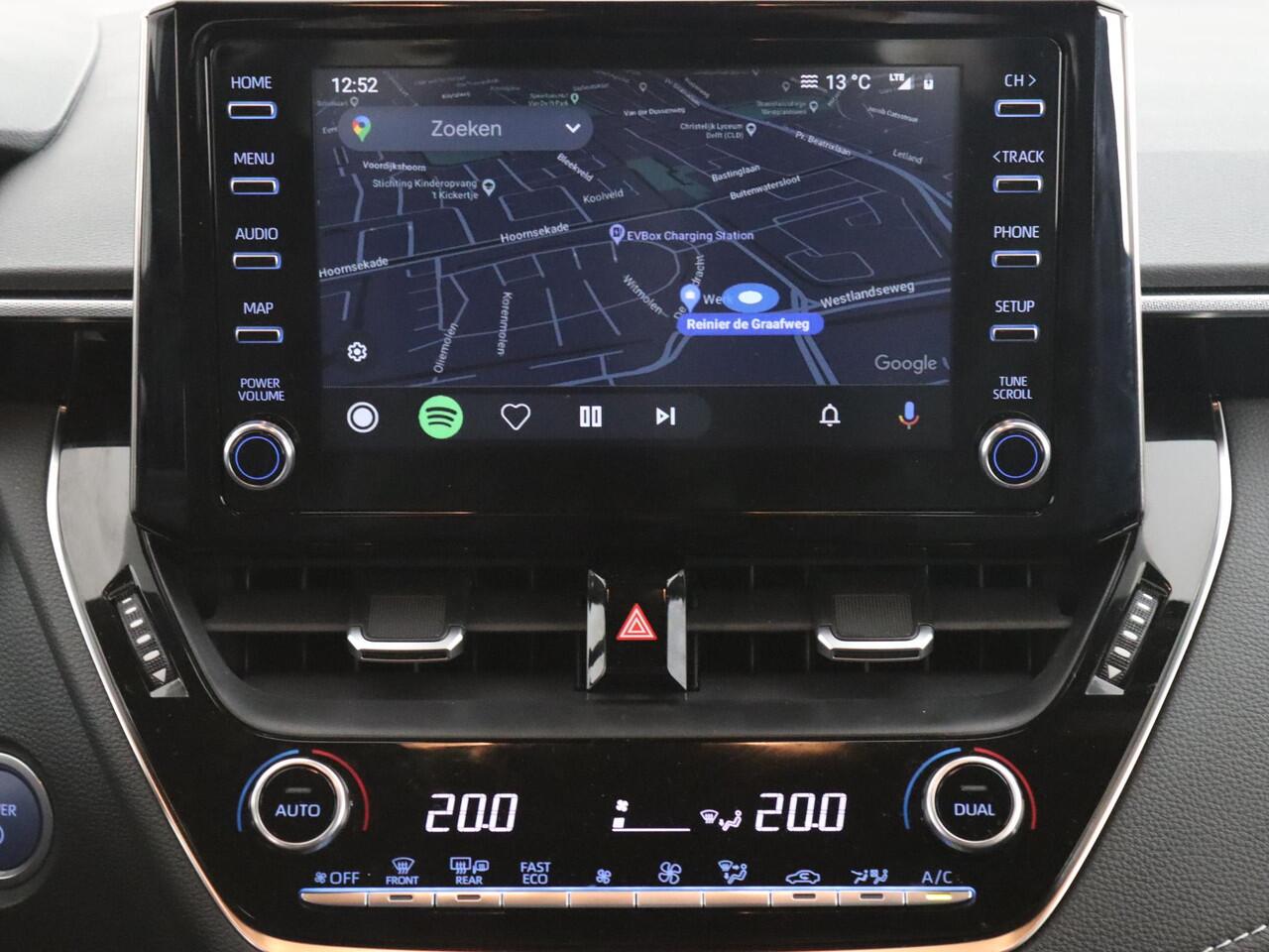 Toyota COROLLA Touring Sports 2.0 Hybrid First Edition | Navigatie | Apple Carplay & AndroidAUTO | 1e eigenaar | Camera |